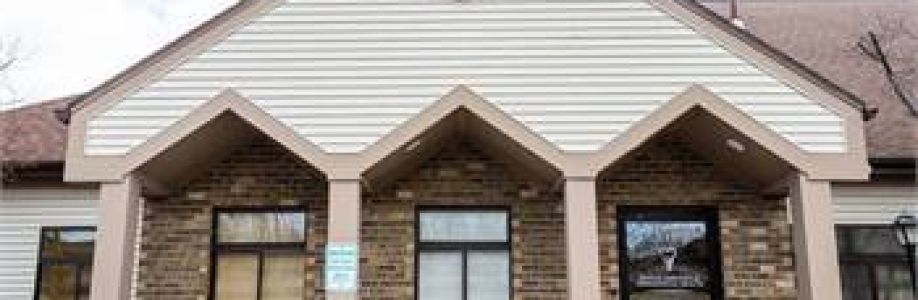 DENTAL IMPLANTS & PERIODONTAL HEALTH Cover Image