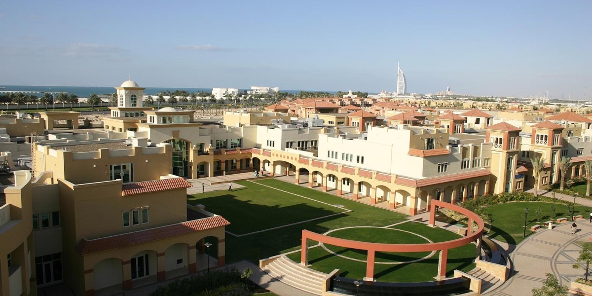 How to Start Your Business in Dubai South Free Zone