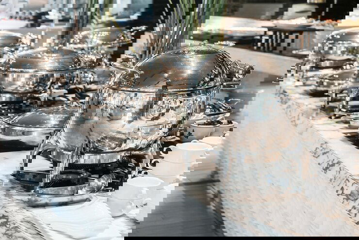 How to Plan a Menu That Matches Your Catering Equipment in the UAE - Kitchen equipment for restaurants