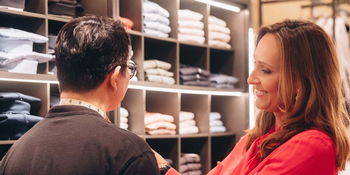 Julia Blank: The Only Personal Stylist You Need