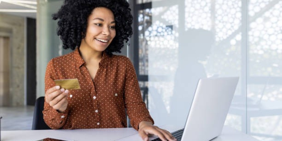 What is a Virtual Business Card, and How is it Different from a Digital One?