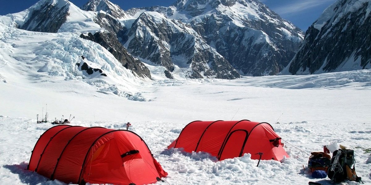 Chill-Proof Your Sleep: Top Sleeping Bags for Extreme Cold Weather