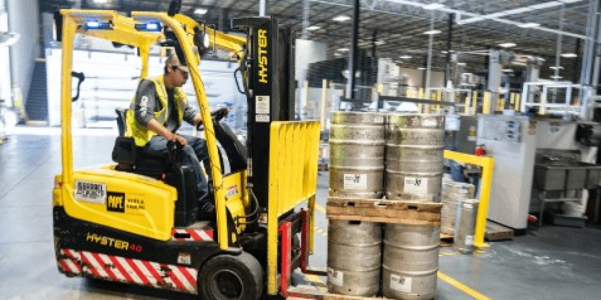 Advance Your Career with a Counterbalance Forklift Licence