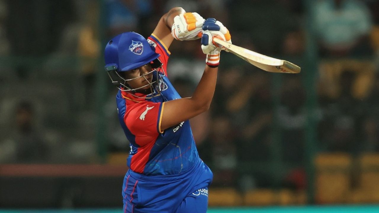 WPL 2025 में सबसे ज्यादा चौके और छक्के लगाने वाली खिलाड़ी, जानें टॉप-5 में कितनी भारतीय शामिल