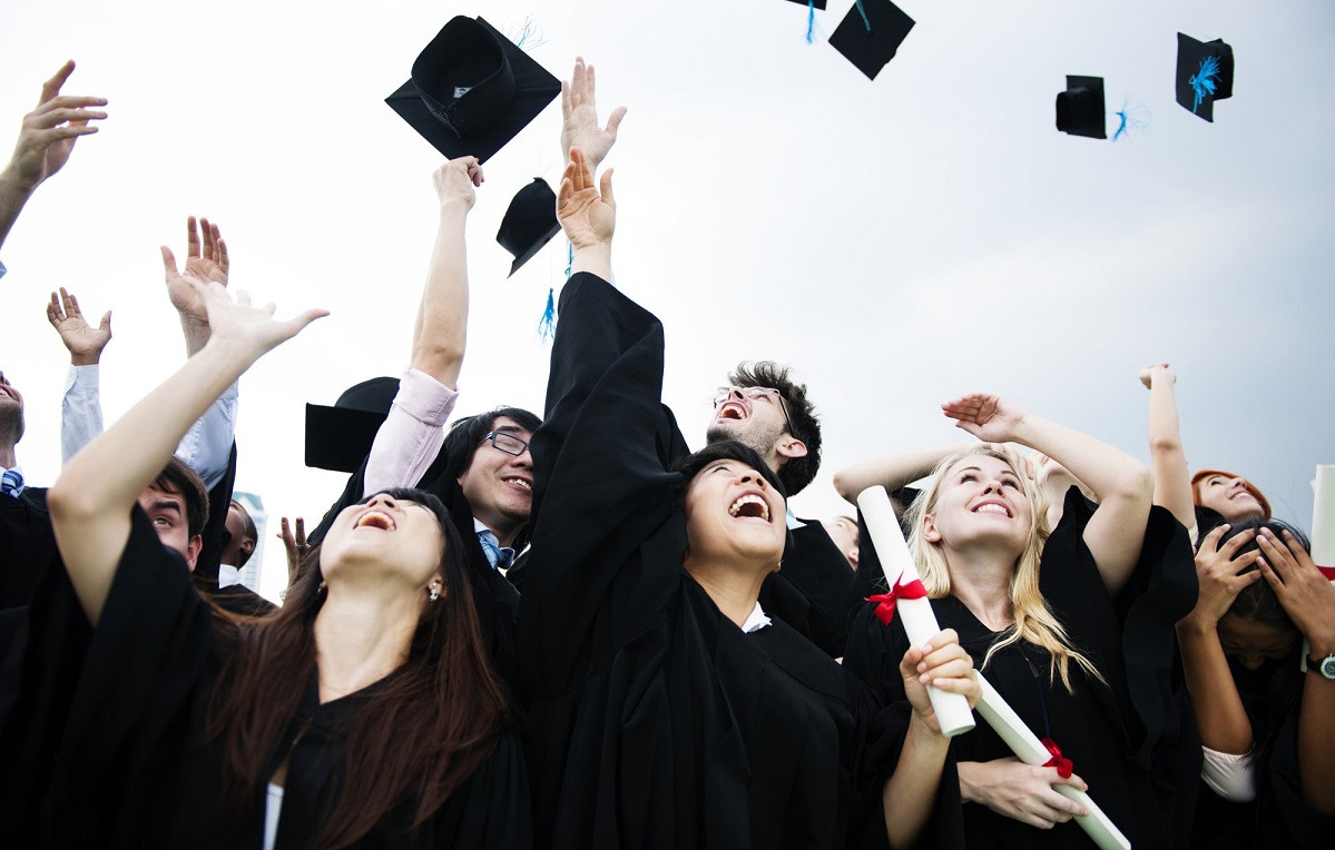 Canada vs India: Which country is better for higher education for Indian students?