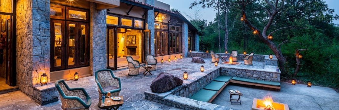 Kanha Earth Lodge Cover Image