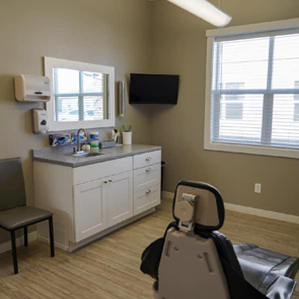 Experienced Denture Specialists | Premier Dentures Care