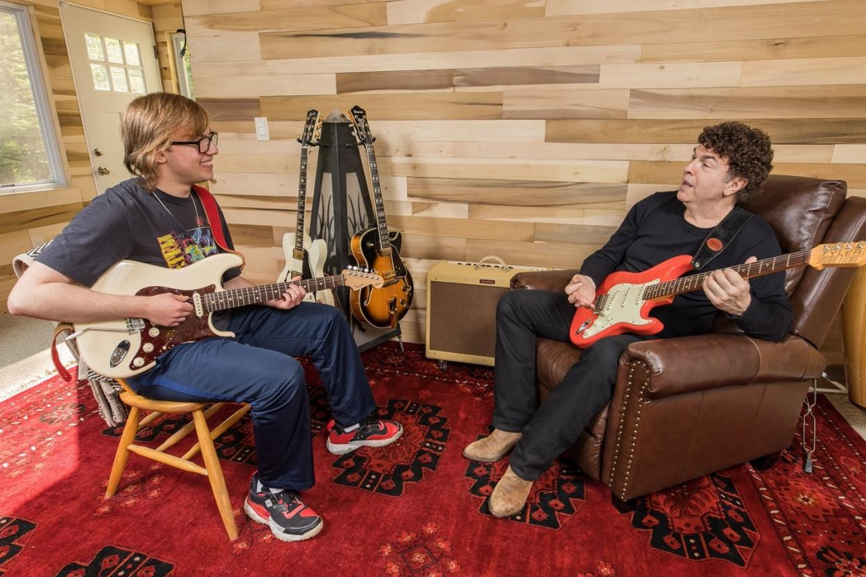 Classical & Beginner Guitar Lessons | Topsfield, Stoneham, MA