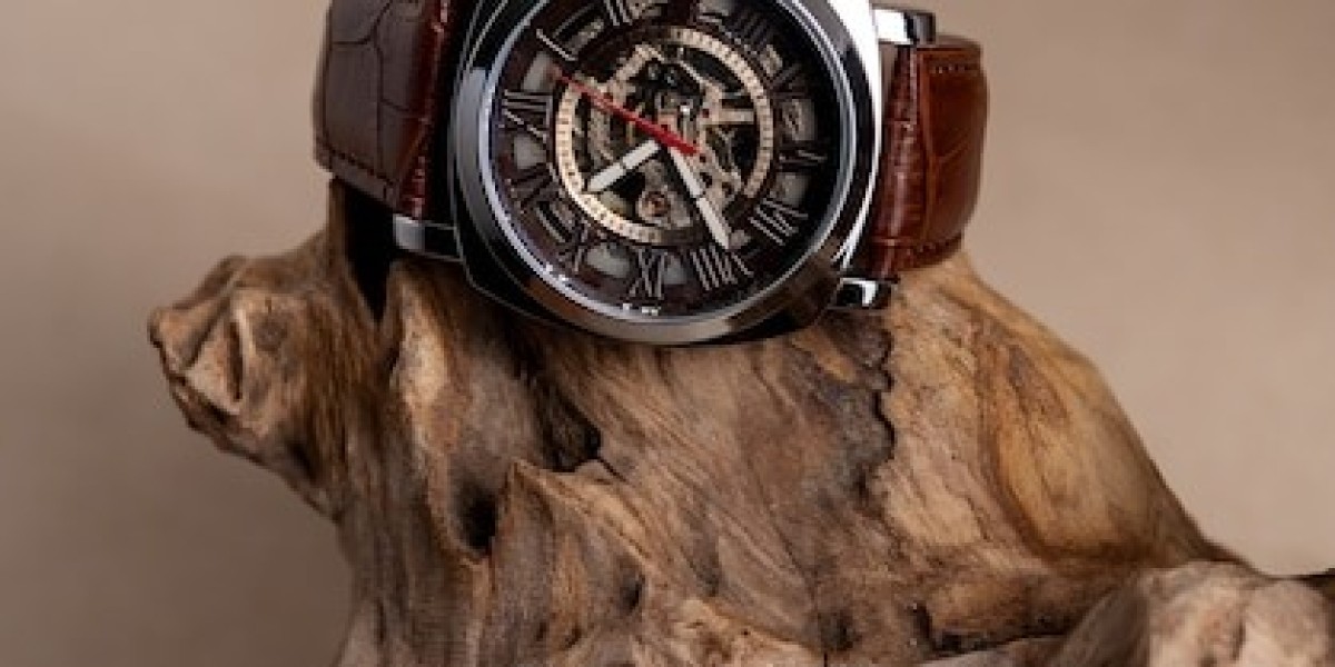 Stylish Seconds: Trendy Branded Watches in Pakistan