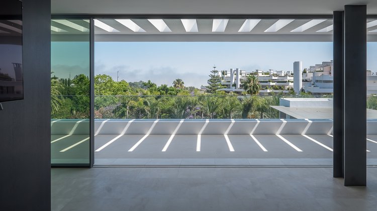 High-Quality Slim Sliding Doors & Windows | Pivot Doors