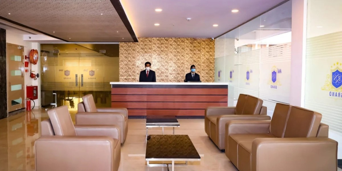 Hotel RN Grand - Luxury Hotel Near Railway Station with Affordable Rooms in Governor Peta