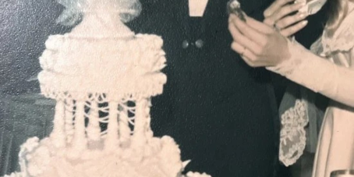 Sweet Creations: Unlocking the Magic of Halloween Cupcake Ideas and Baking Art Supplies