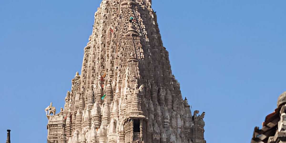 Embark on a Life-Changing Journey with Yatra Veda’s Dwarka Tour: A Spiritual Awakening Awaits