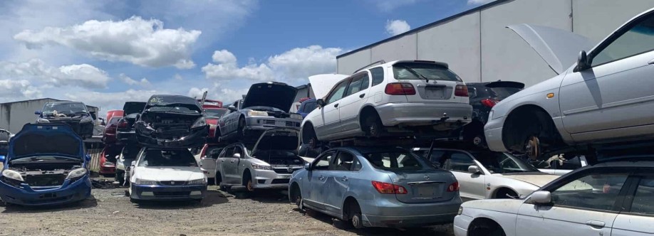 Car Wreckers Hamilton Cover Image