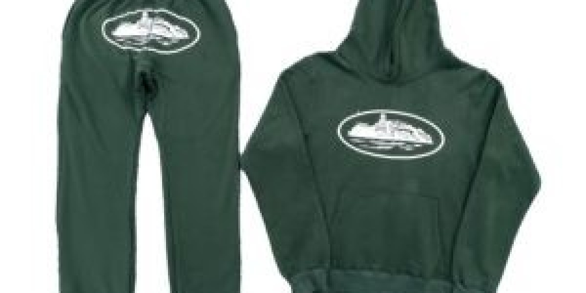 Corteiz Tracksuit: The Streetwear Symbol of Rebellion and Respect