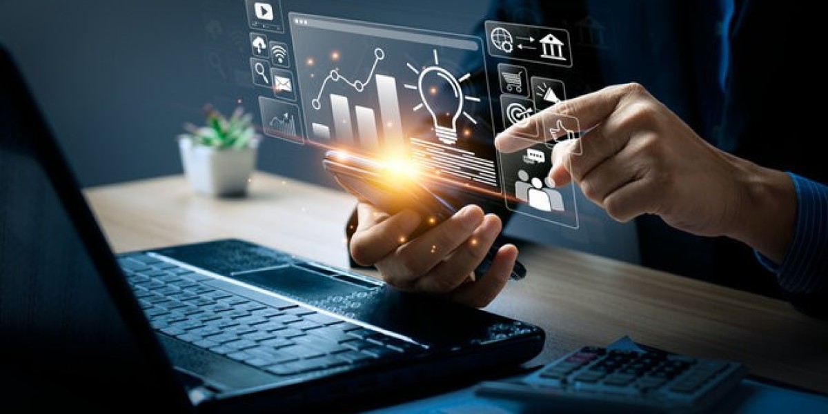 How Digital Marketing Professionals Approach Strategy for Fast-Moving Brands