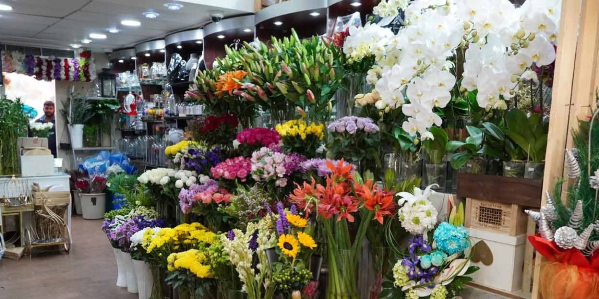 Beautiful Flower Arrangements by the Top Flower Shop Dubai – Flower Mart