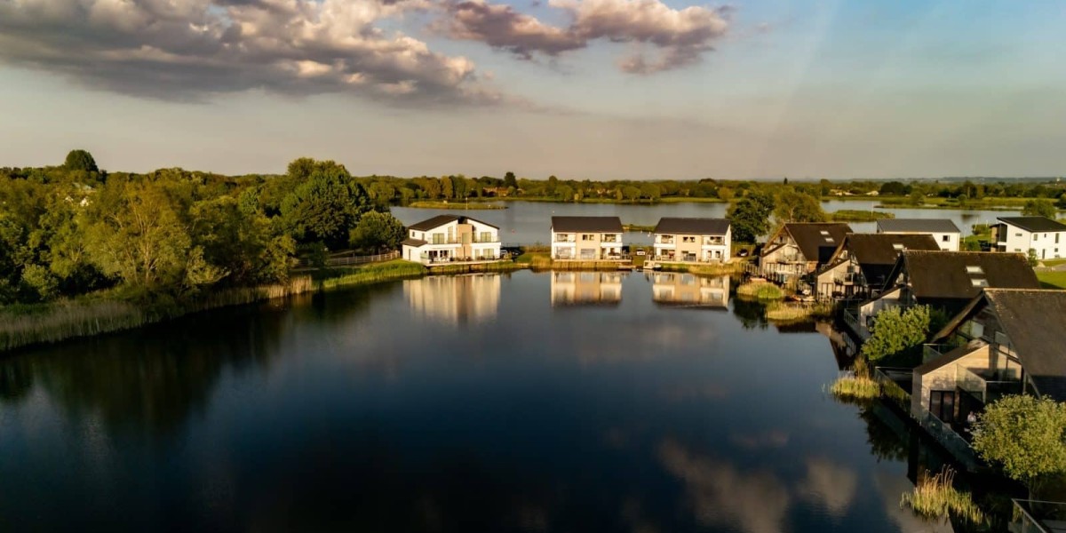 Experience Tranquil Rural Living at Leys Farm Oxfordshire