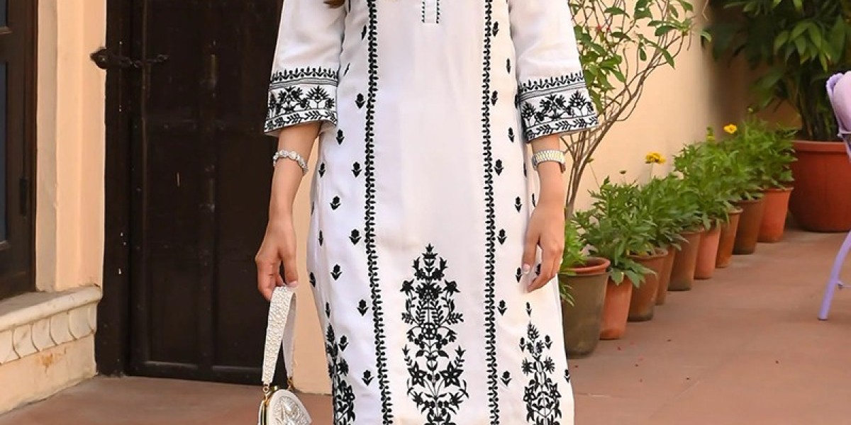 Stylish Kurti Manufacturers in Italy