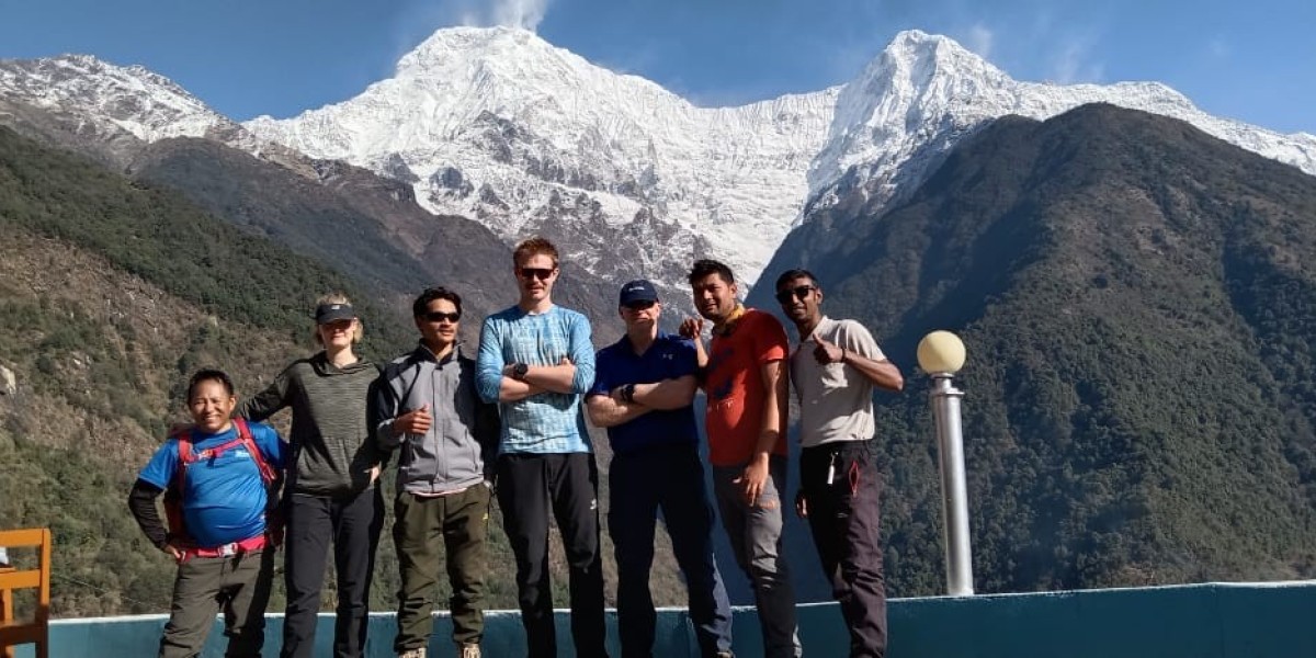How to Respect Local Culture on the Annapurna Circuit
