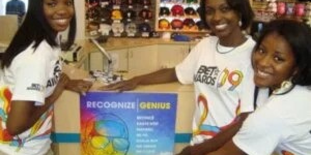 Shine Under the Desert Sun with Brand Ambassadors’ Female Models in Phoenix