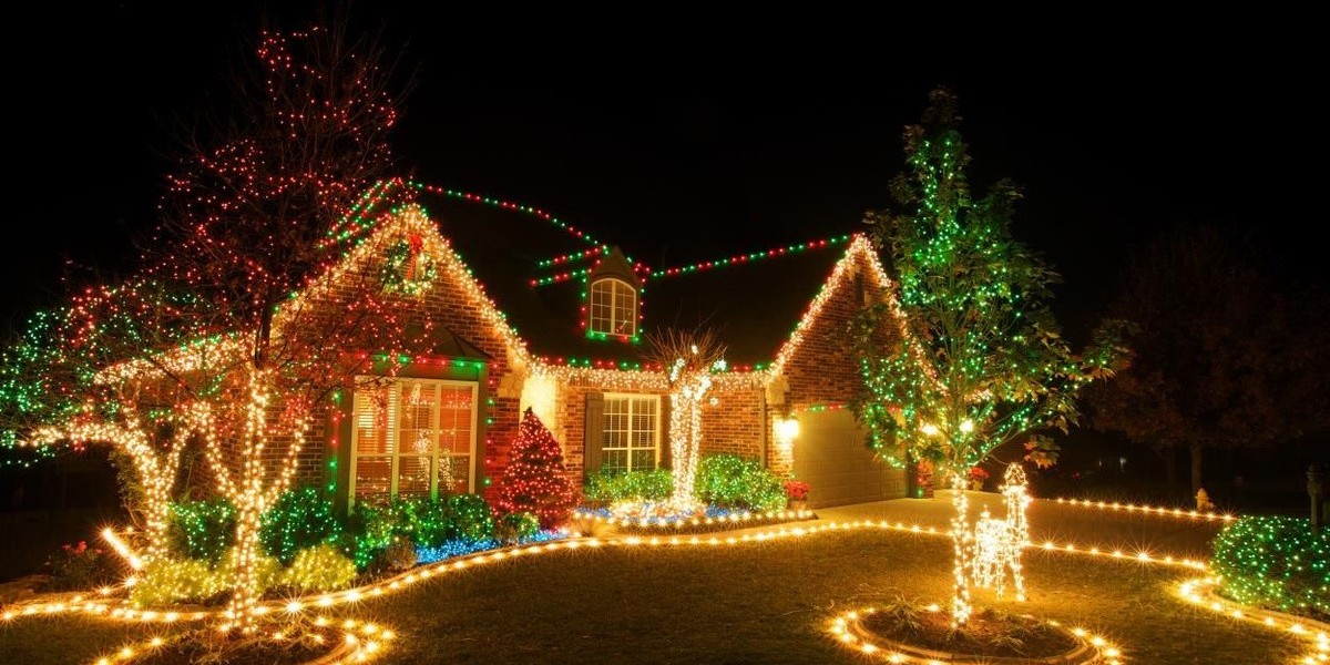 Top-Rated Christmas Light Installation for Homes & Businesses