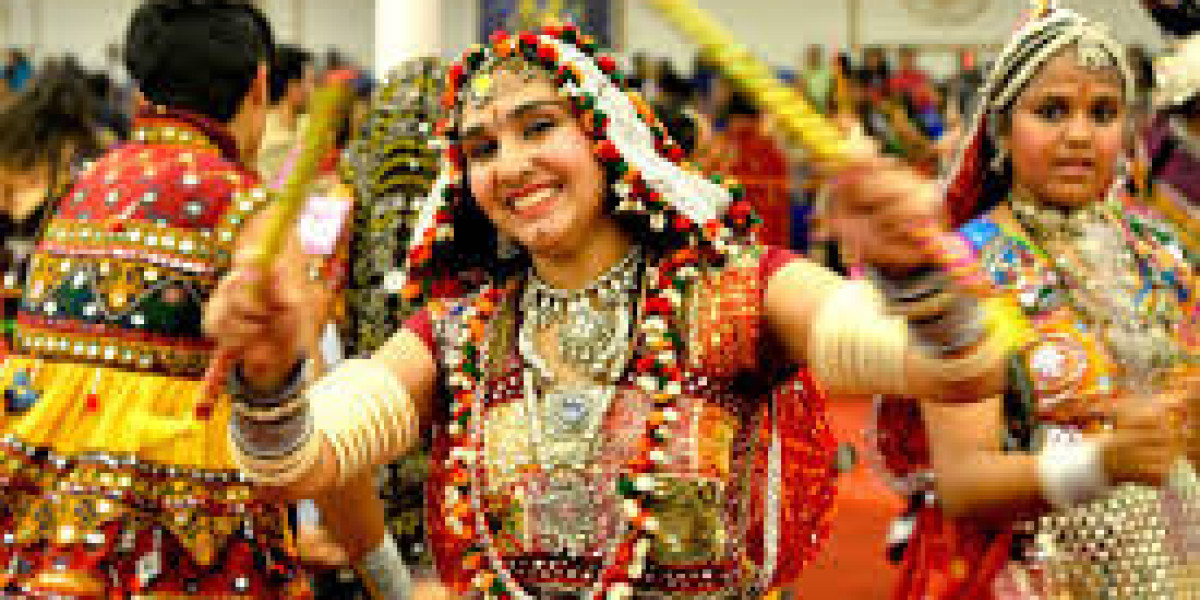 Kesariya Navratri 3.0 Surat | Book Passes on Hisurat