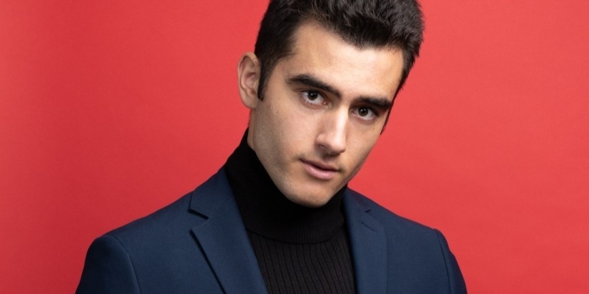 How Photography Shapes Perceptions Before You Even Walk Into the Room