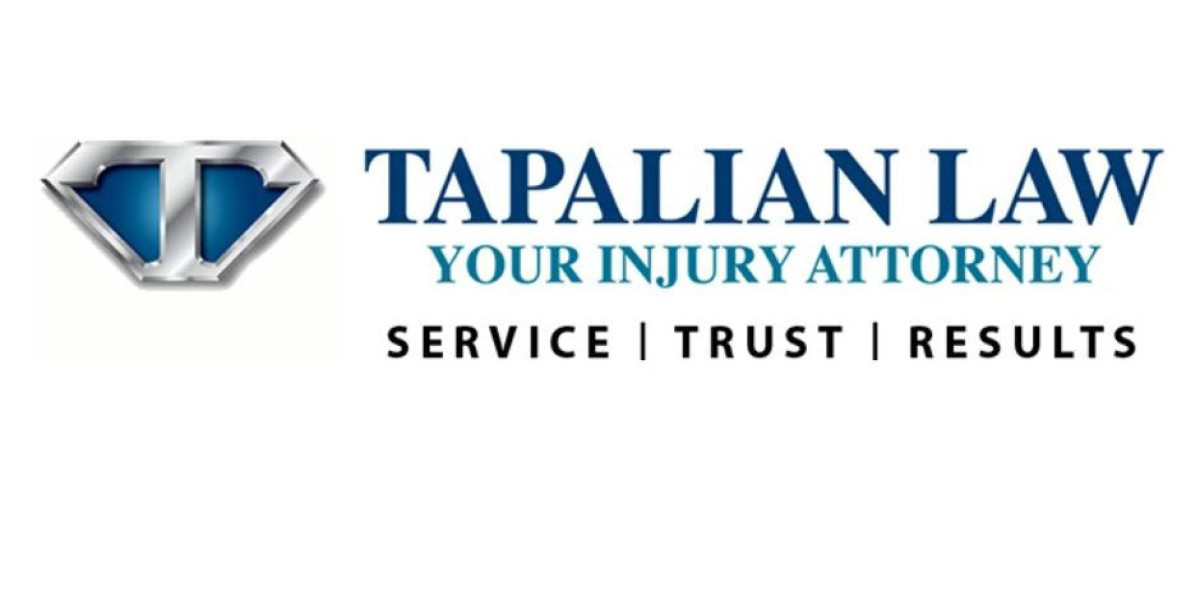 How Much Does an Auto Accident Attorney in RI Charge for Services?