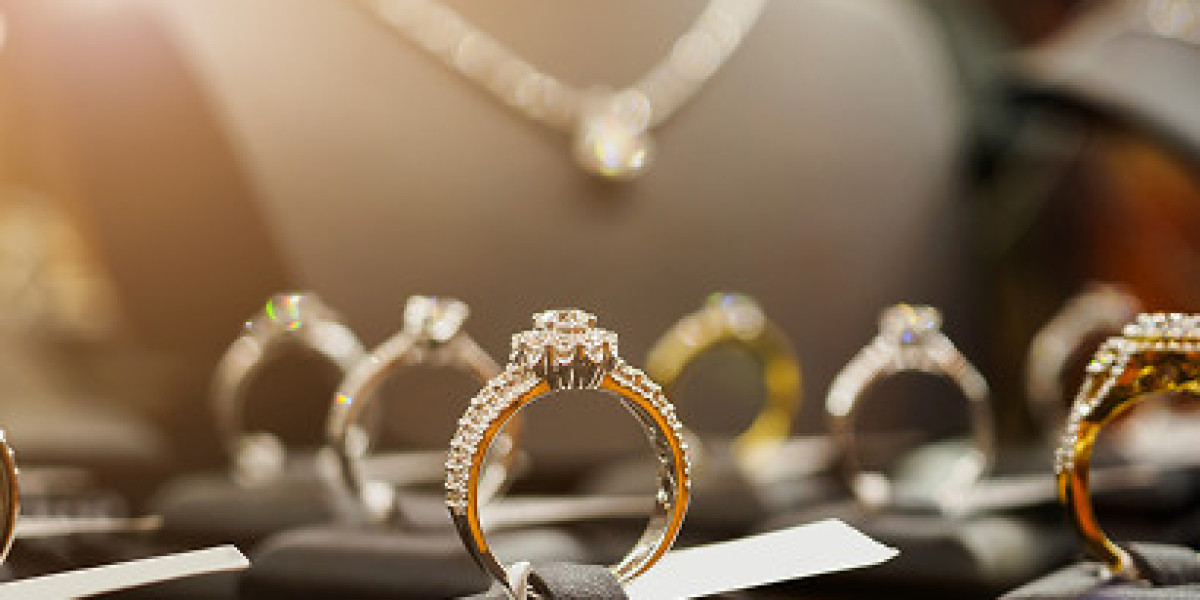 The Ultimate 4 Carat Diamond Ring Buying Guide