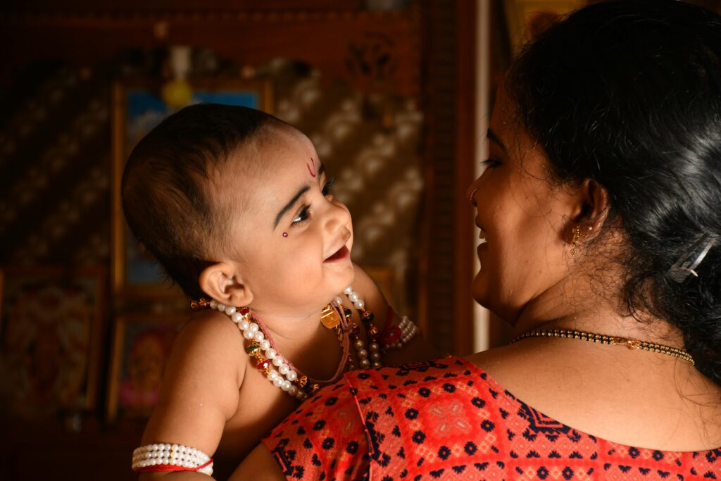Nanny Services in Mumbai | Celebrity Nanny & Baby Care taker Mumbai