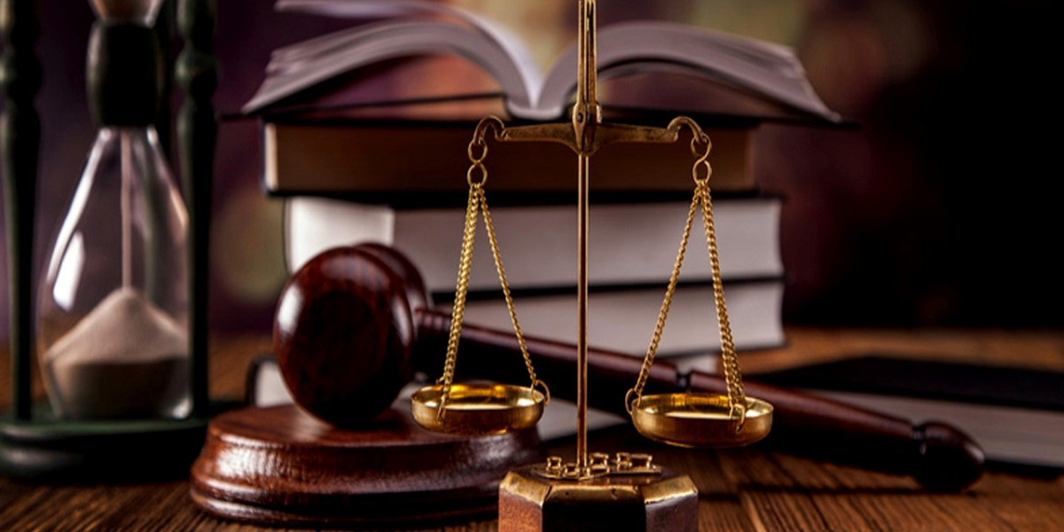 What Sets Experienced SSDI Lawyers Apart from DIY Claims