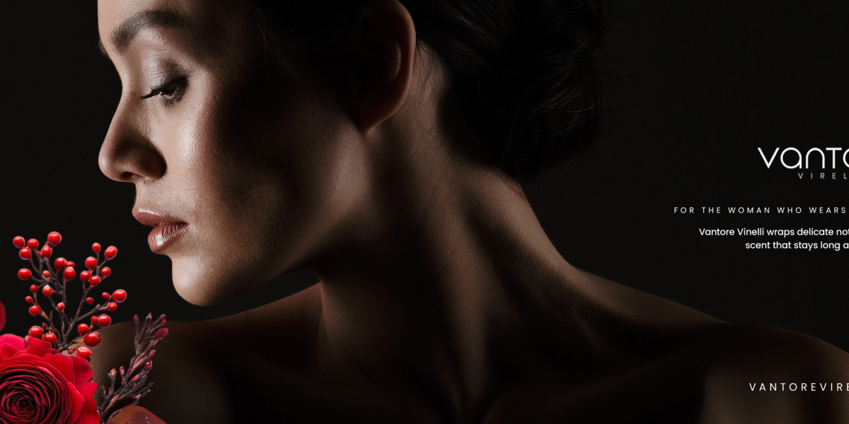 Fleur Amora: The Flame of Elegance in a Bottle