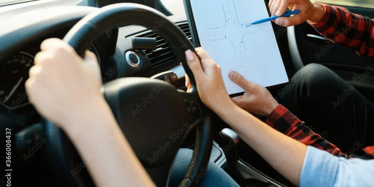 Hire the Right Car and Instructor for Your UK Driving Test with Smart Pass Driving