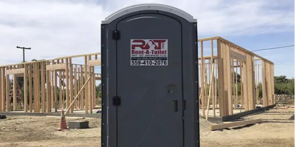 Choosing the Right Porta Potty for Buttonwillow Projects