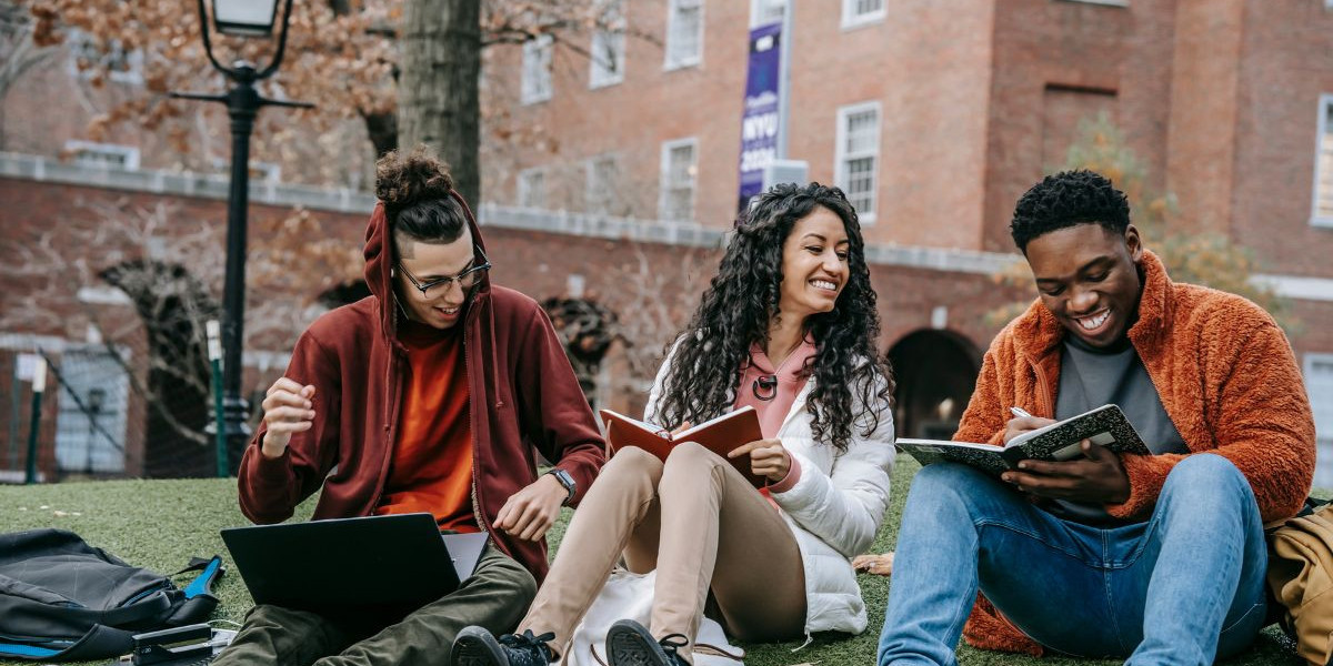 Comprehensive Guide on University of Hertfordshire Scholarship.