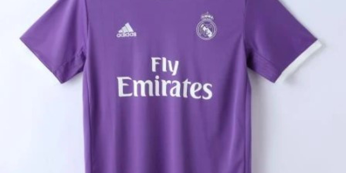 اكتشف روعة الأناقة والراحة مع أفضل بدلة رياضية رجالي من Sport Touch