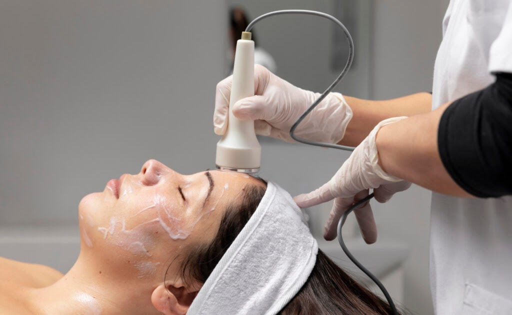 How Can Facials Help You with Your Acne?