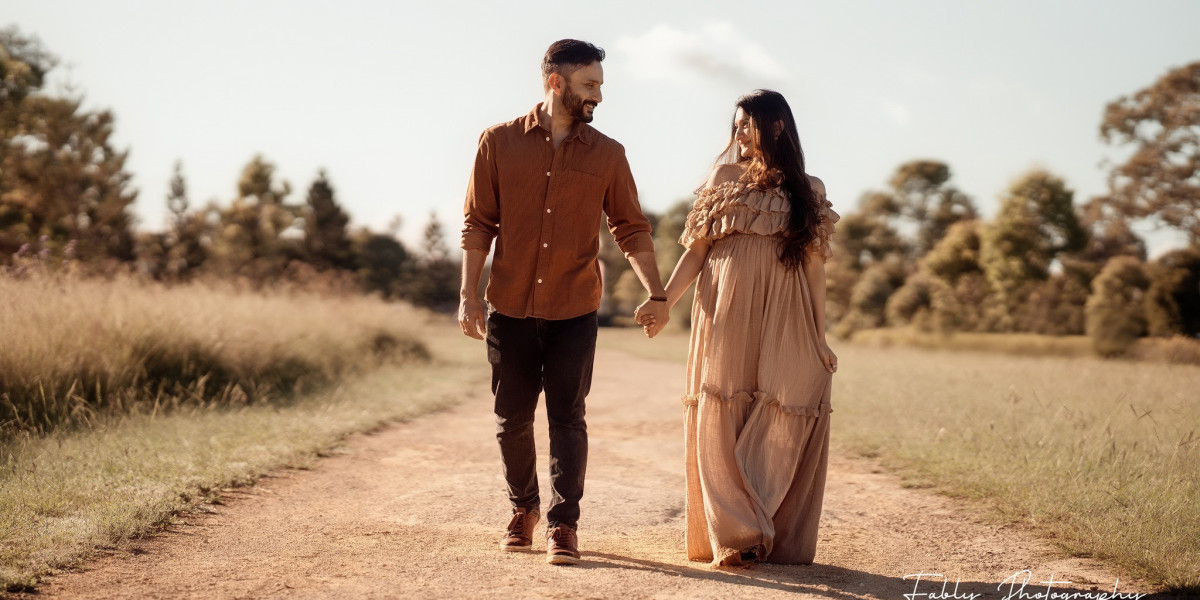 Maternity Photography Sydney – Celebrate Motherhood with Elegant & Timeless Portraits