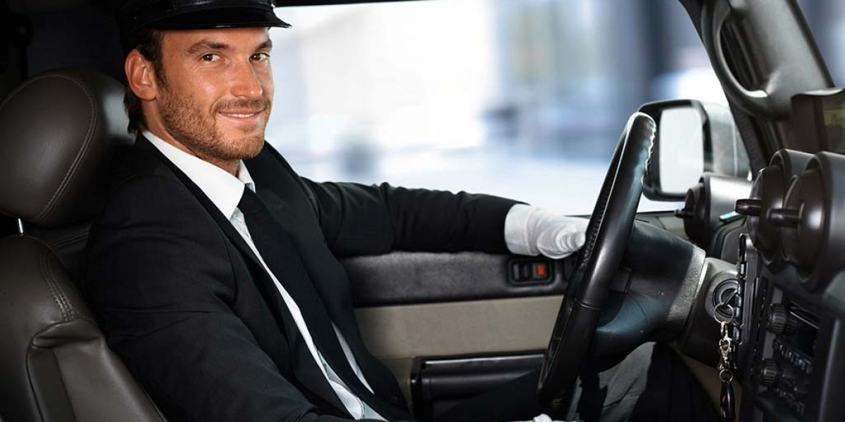Top 5 Benefits of Hiring a Chauffeur in Dubai
