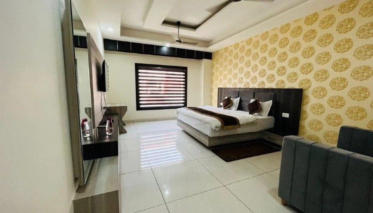 Hotel Blue Pine Haridwar — Your Peaceful Stay Near the Sacred Ghats | Articles | Delight Stay | Gan Jing World - Technology for Humanity | Video & Movie Streaming