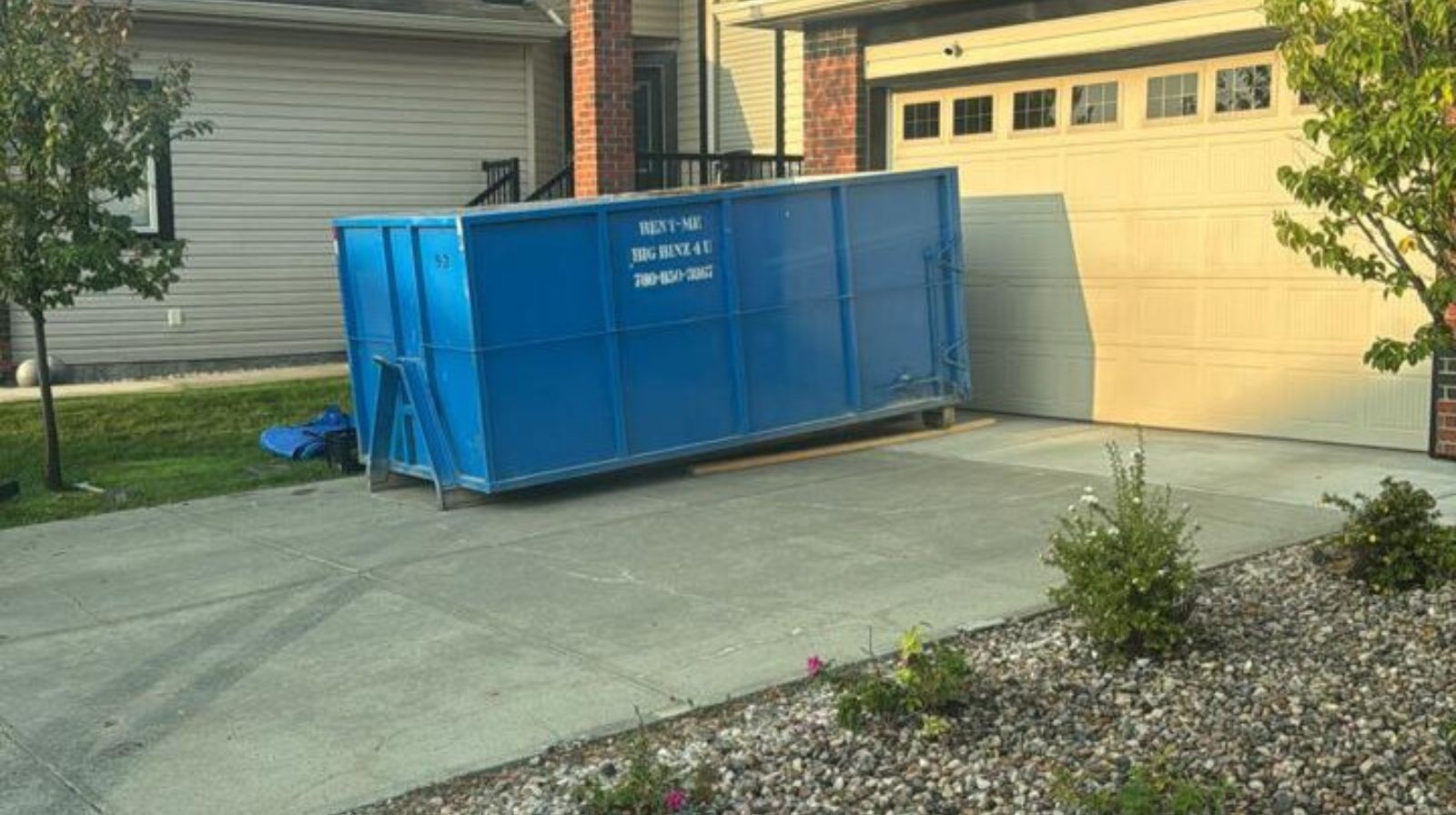 Dumpster Vs. Garbage Bin Rental Edmonton Prices