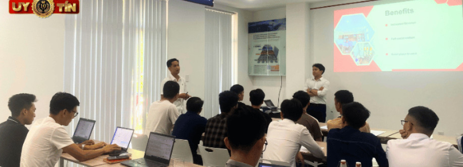 CEO Bảo Khánh Cover Image