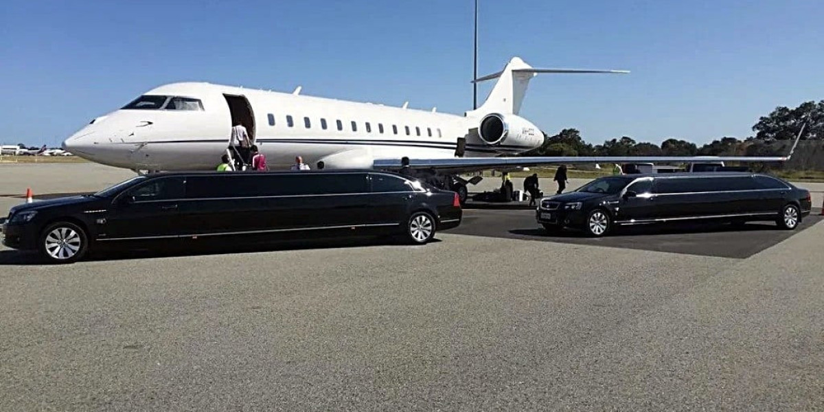 Top Reasons to Use a Port Credit Airport Limo Service for Your Next Trip