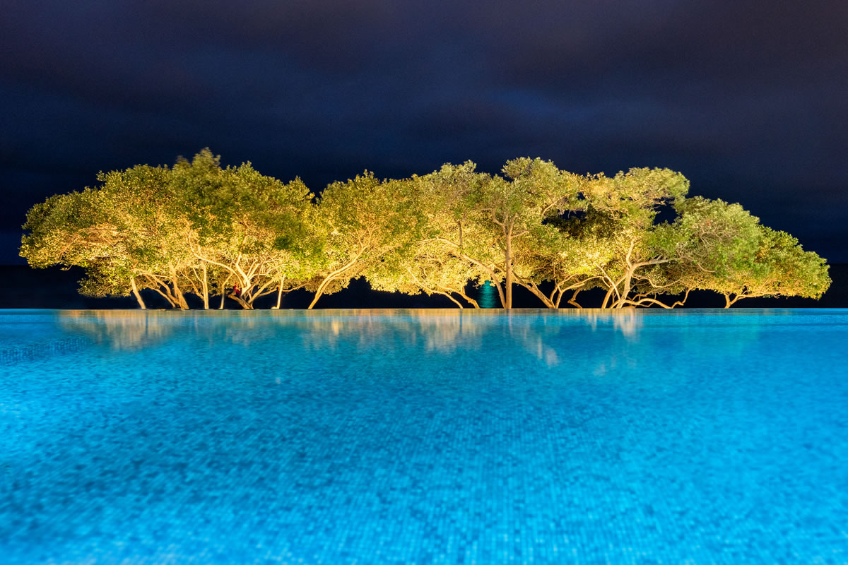 Design Custom Pools & Spas - Ryan Hughes Design Florida