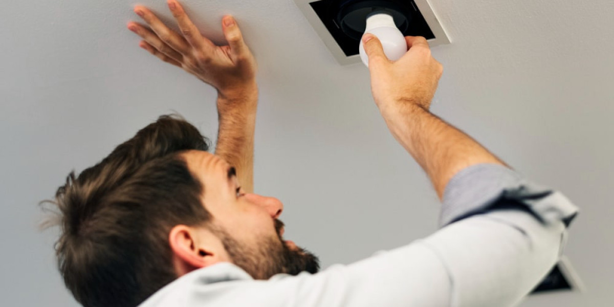 When You Need an Emergency Electrician in Singapore: Simple Fixes and Safe Choices