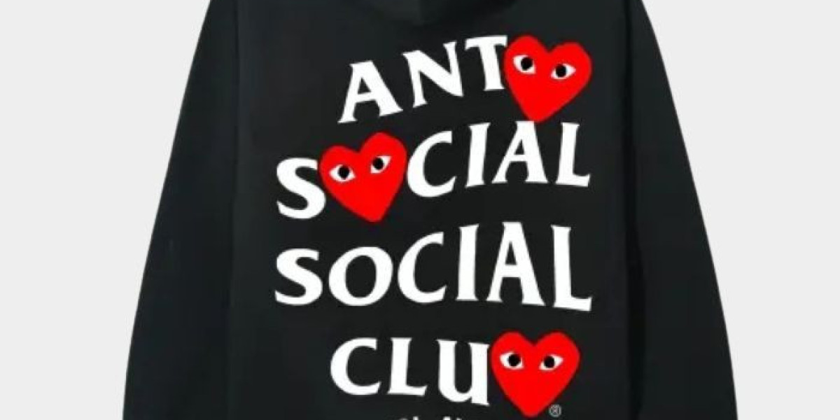 Comme des Garcons rethinking fashion