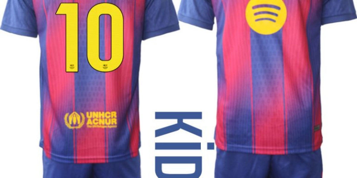 Novi Nogometni dresi Barcelona za leto 2025: Tehnična tkanina izboljša učinkovitost treninga