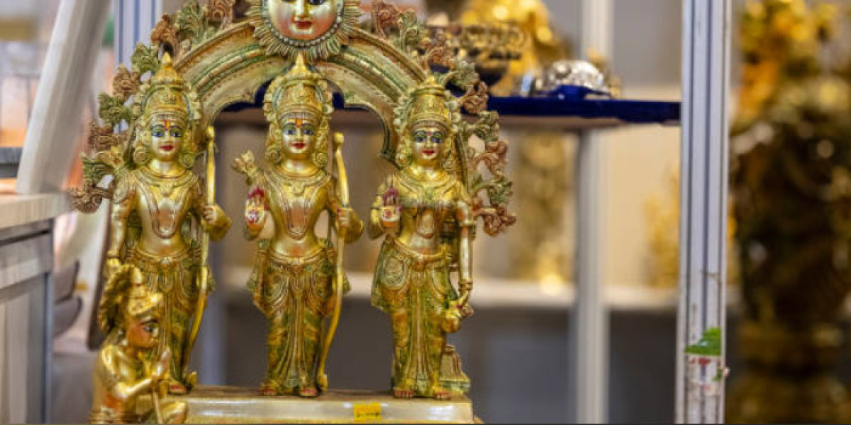 Vastu Guidelines for Selecting and Positioning God Idols in Your Pooja Room