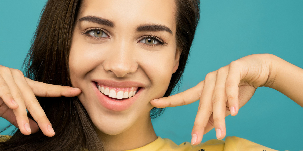 Foods That Naturally Whiten Your Teeth: Myth or Reality?